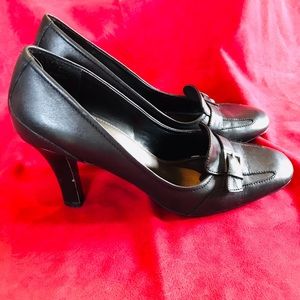 Victoria Spenser pumps, black leather, size 8